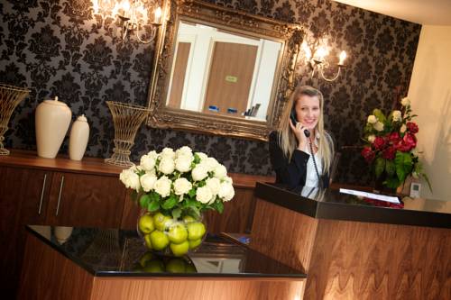 Chertsey Reino Unido codigo de promocion Booking.com